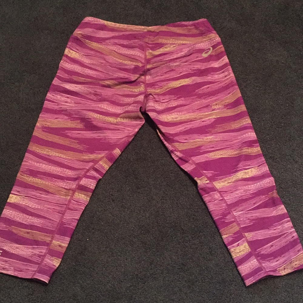 ASICS Workout Capris! - Picture 3 of 5